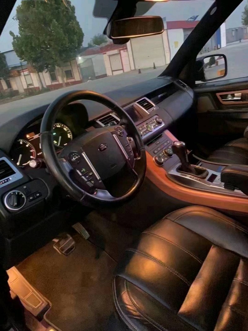 东营13年路虎揽胜运动9