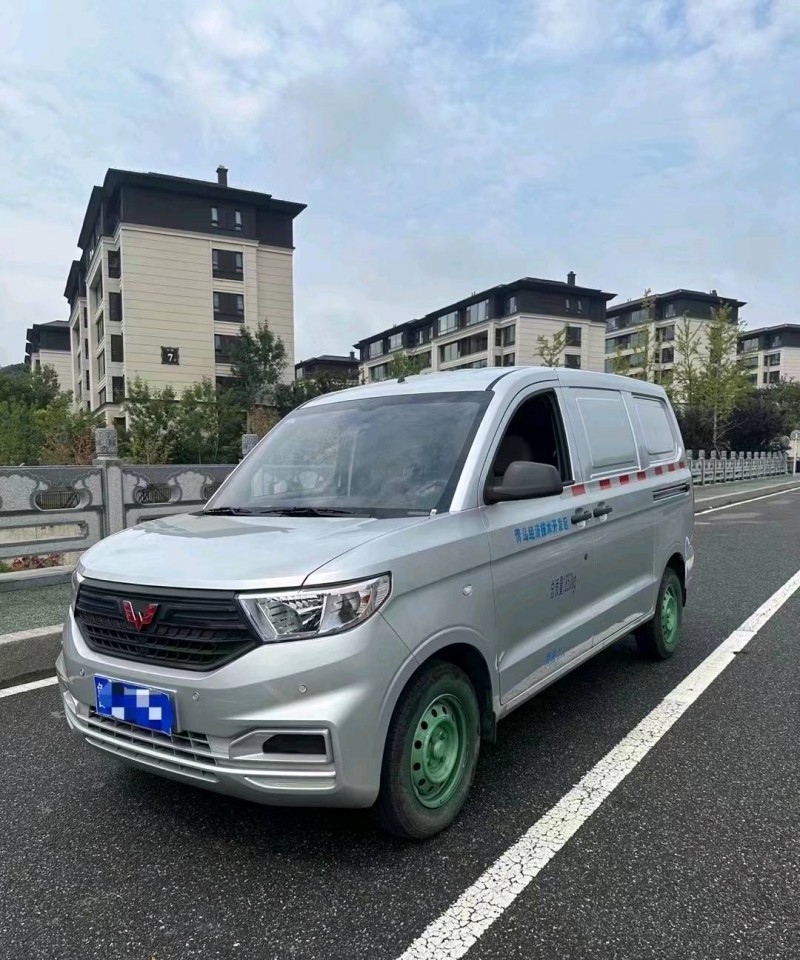 東營21年五菱汽車宏光3