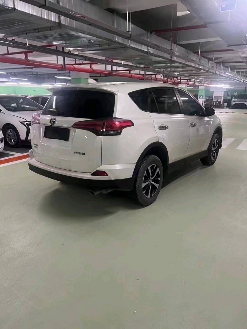 嘉兴19年丰田RAV4荣放7
