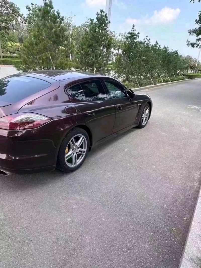 枣庄12年保时捷帕拉梅拉6