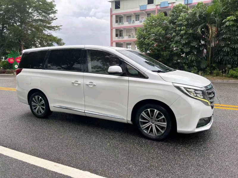 珠海18年传祺M82