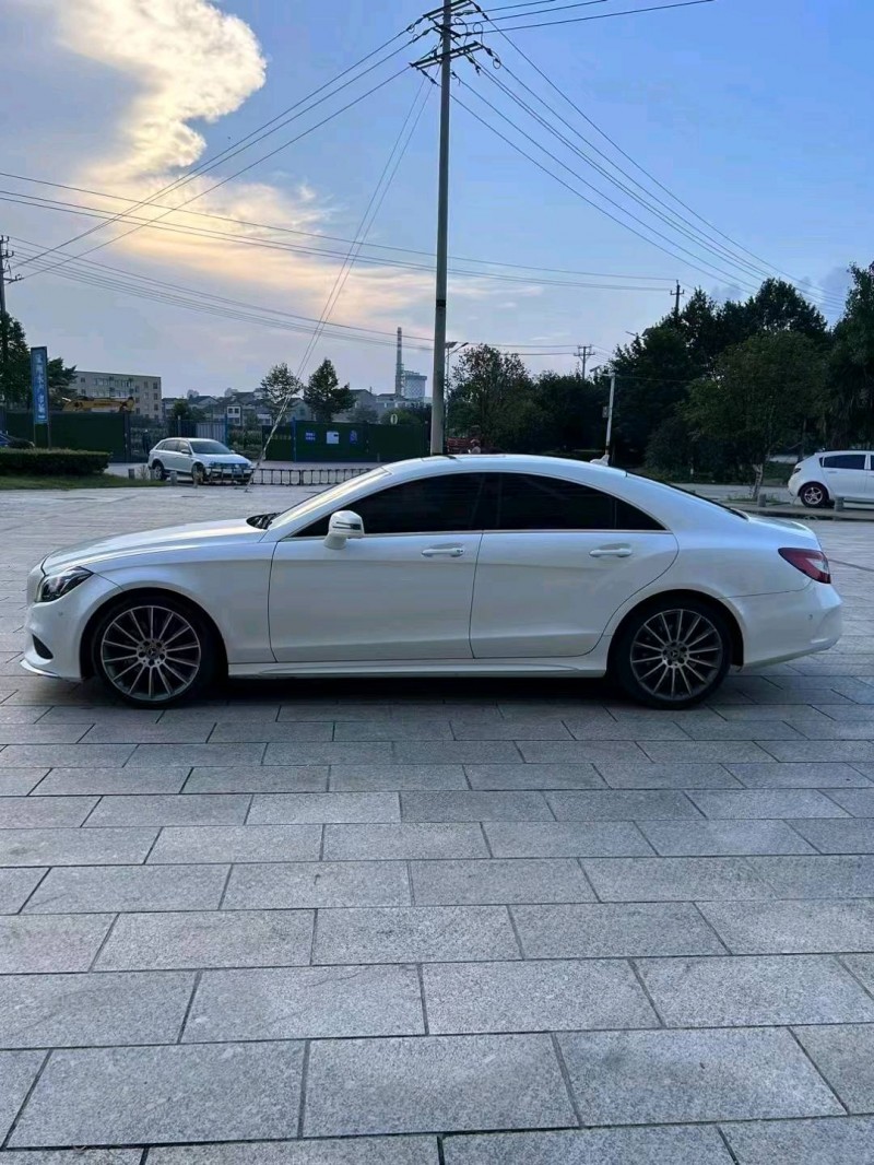 宜昌17年奔馳CLS3