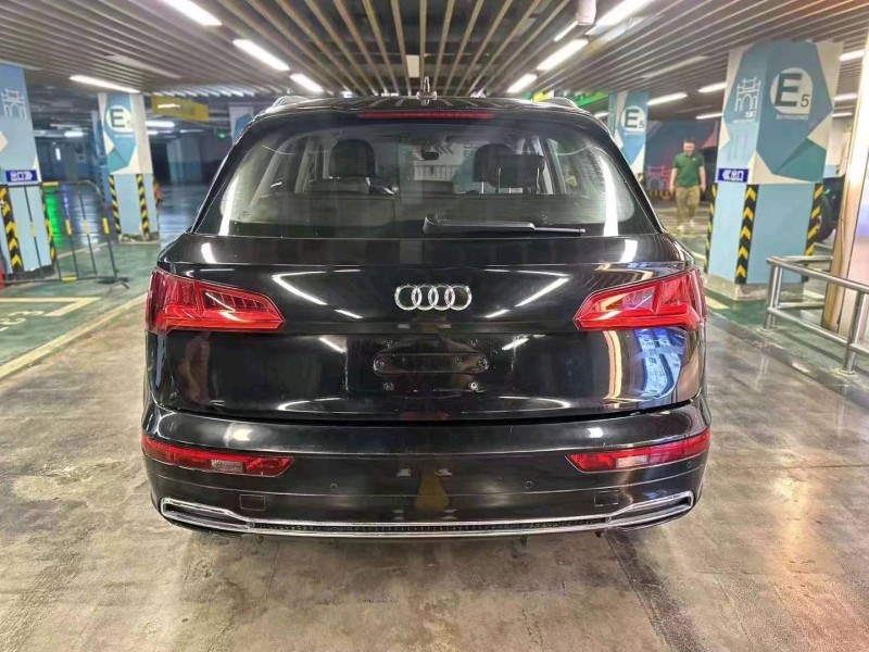 嘉兴19年奥迪Q54