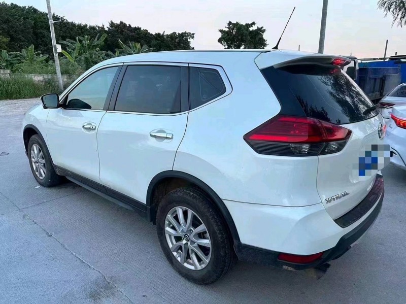 衡阳19年日产奇骏4