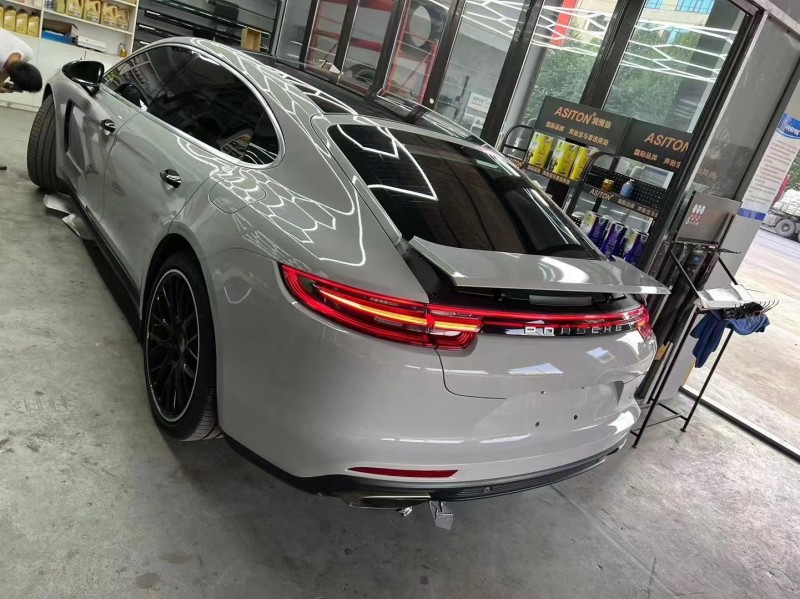 济宁18年保时捷帕拉梅拉3