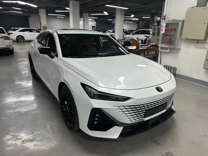 曲靖23年長安汽車UNI-V3