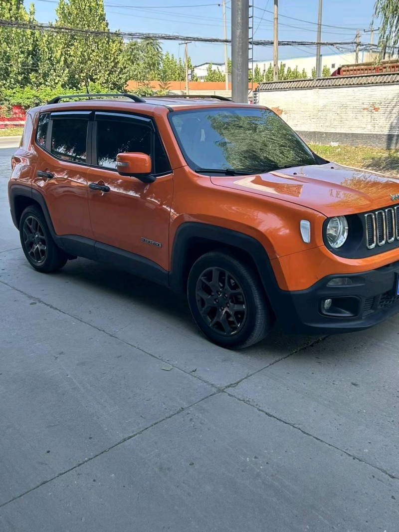 保定19年Jeep自由侠2