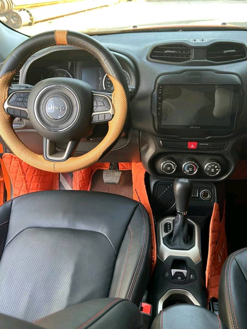 保定19年Jeep自由侠4