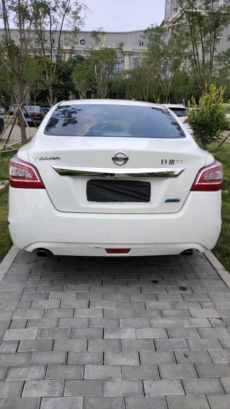 邯郸16年日产天籁3