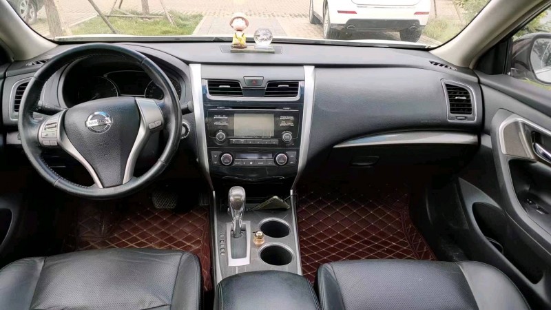 邯郸16年日产天籁8