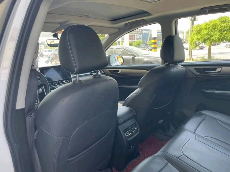 保定21年哈弗M68