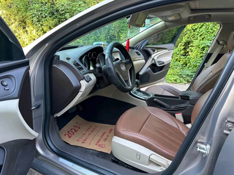 徐州15年别克君威5