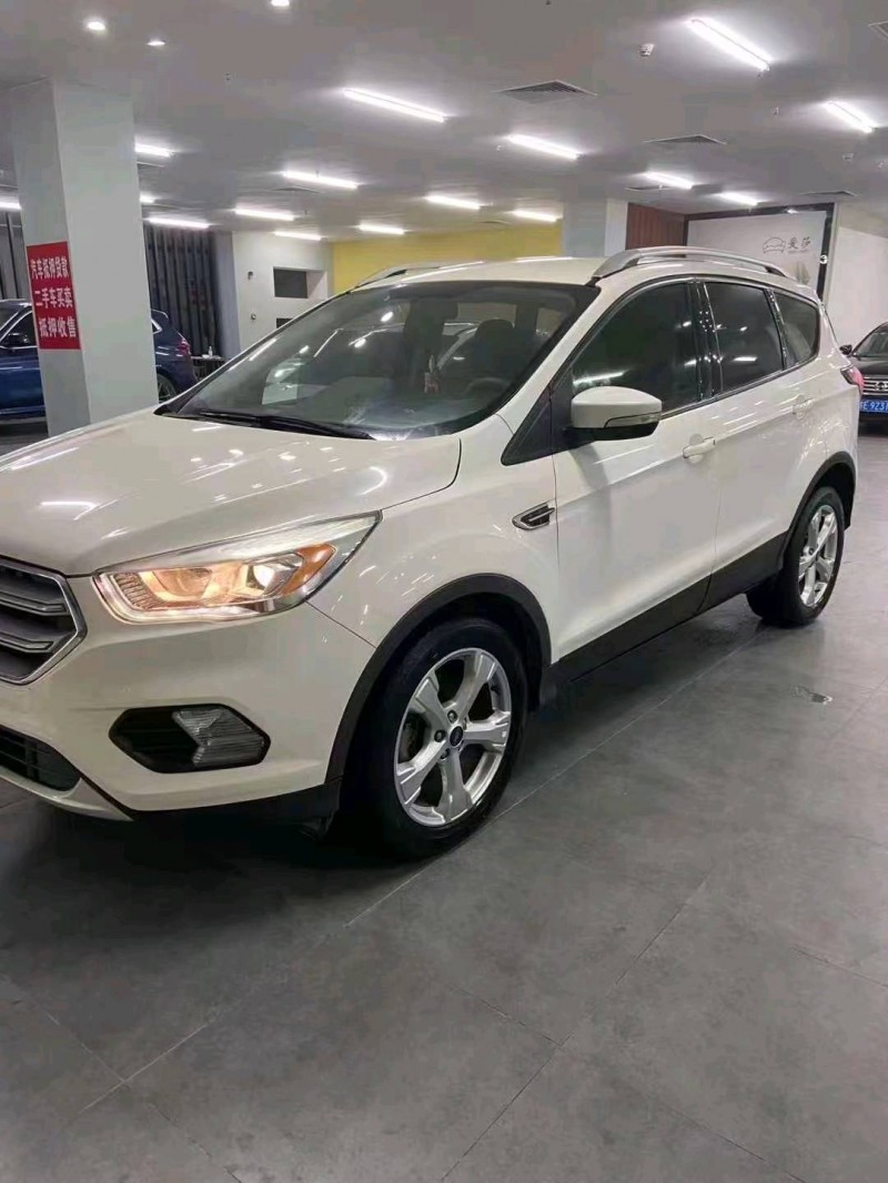 淮南17年福特翼虎3