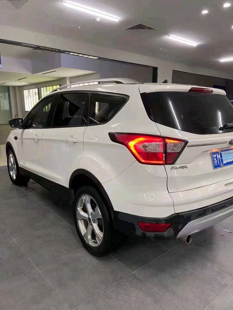 淮南17年福特翼虎7