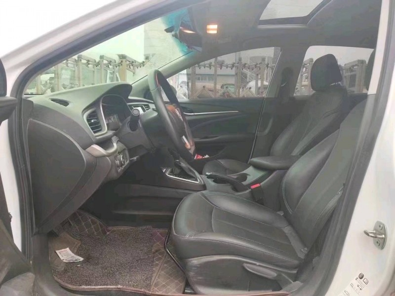 青岛20年别克英朗4