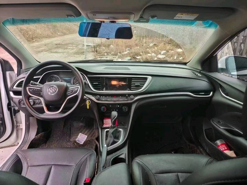 青岛20年别克英朗5