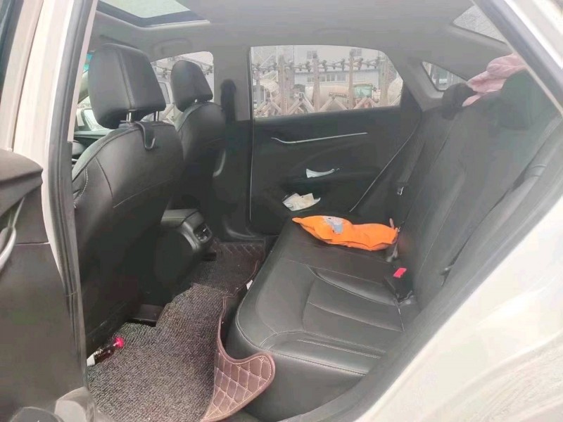 青岛20年别克英朗6