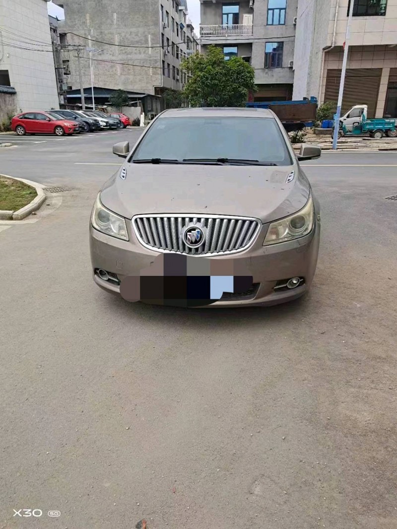 嘉兴13年别克君越1