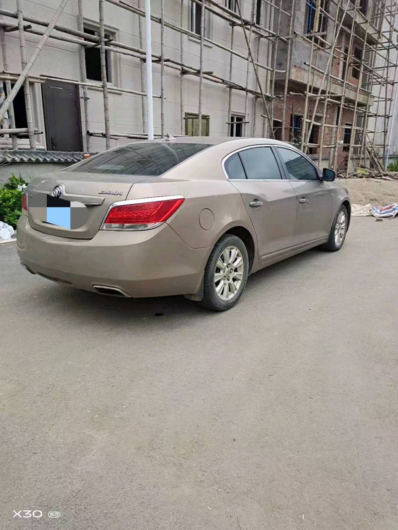 嘉兴13年别克君越4