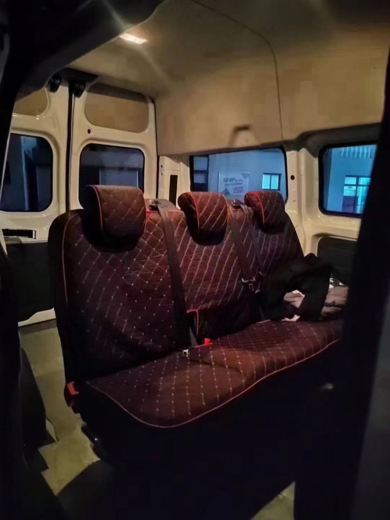 枣庄19年福特全顺3