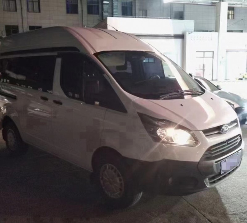 枣庄19年福特全顺4