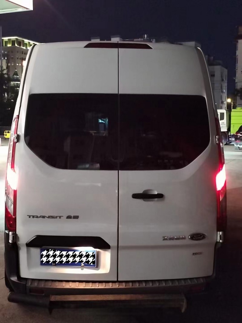 枣庄19年福特全顺6