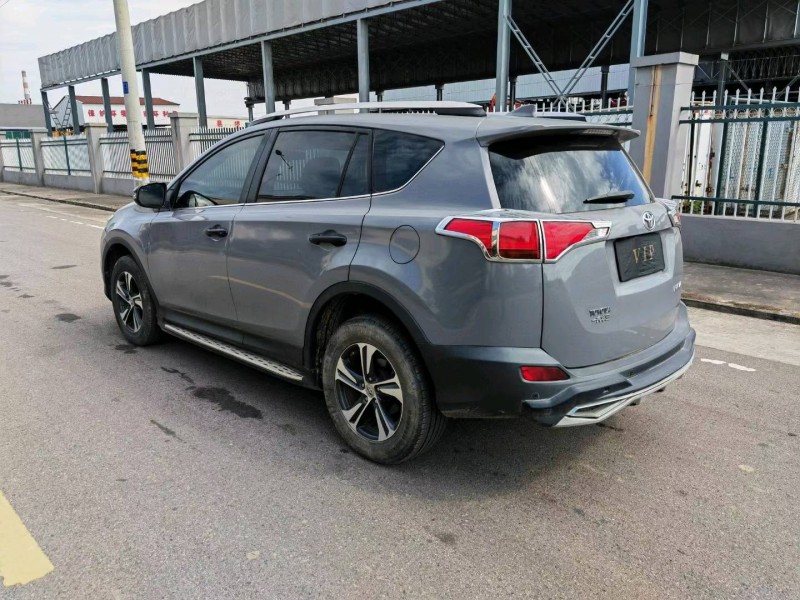 苏州15年丰田RAV4荣放8