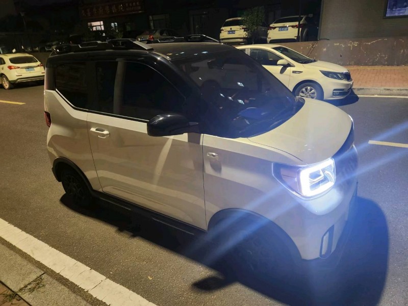 青島22年五菱汽車宏光2