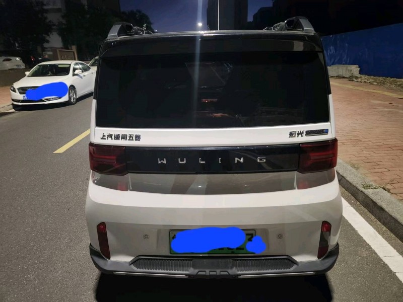 青島22年五菱汽車宏光8