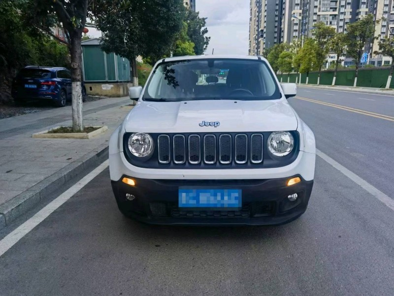 黔西南18年Jeep自由俠1