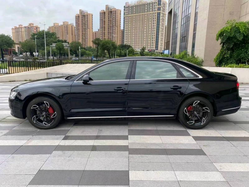 汕头14年奥迪A8L3