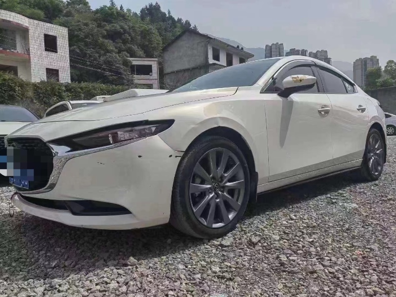 重庆22年马自达昂克赛拉8