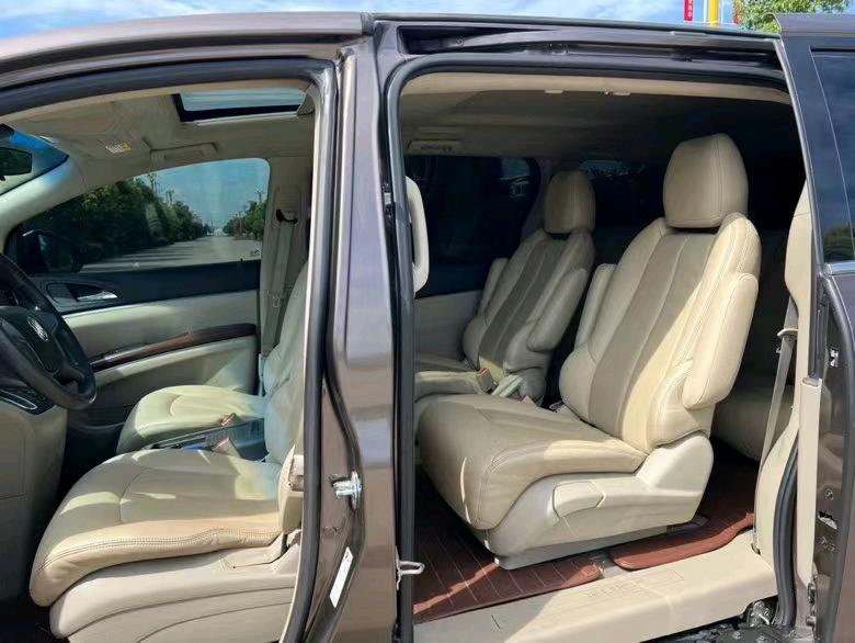 盐城16年别克GL86