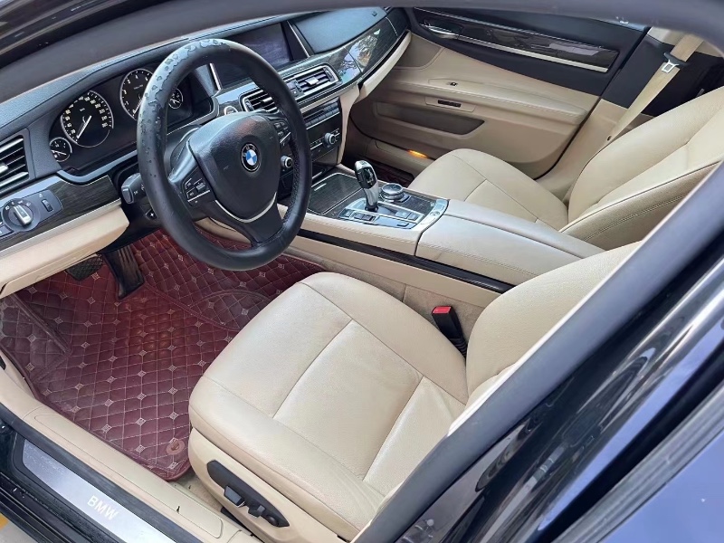 济宁13年宝马7系7