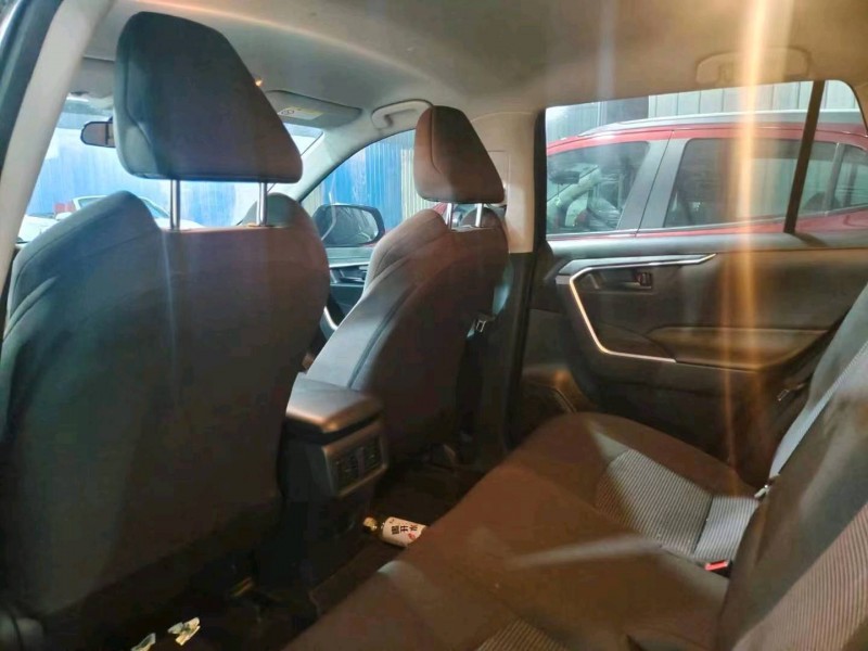 邯郸23年丰田威兰达4