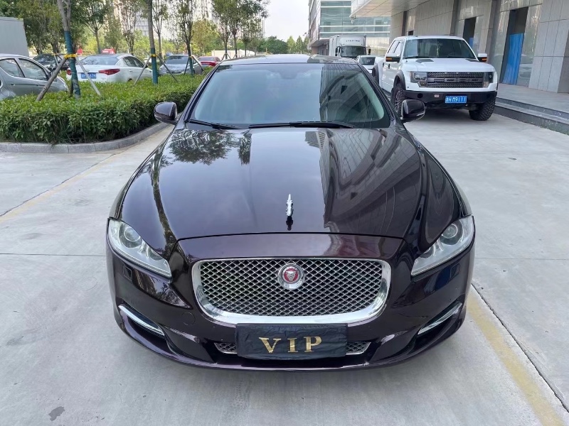 济宁14年捷豹XJL1