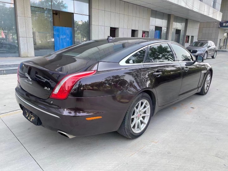 济宁14年捷豹XJL4
