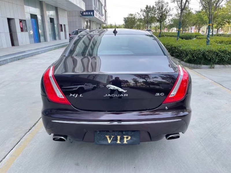 济宁14年捷豹XJL5