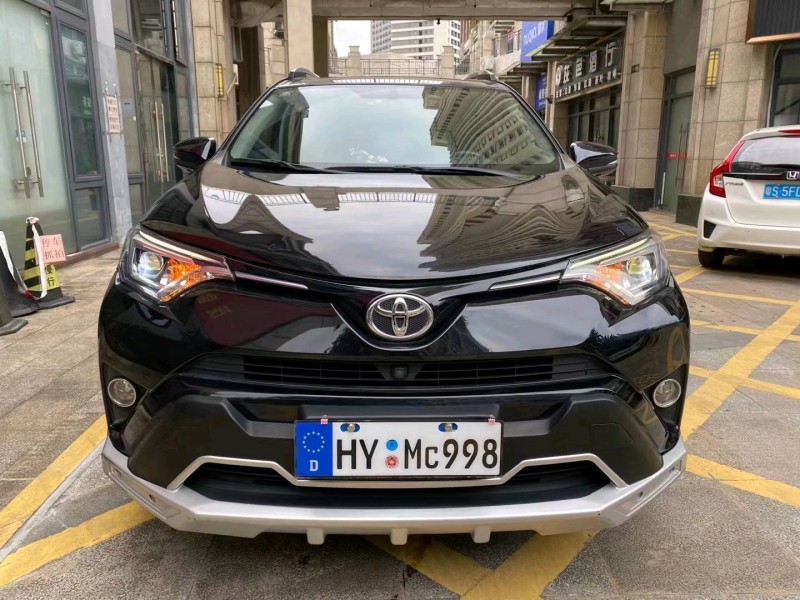 汕头19年丰田RAV4荣放1