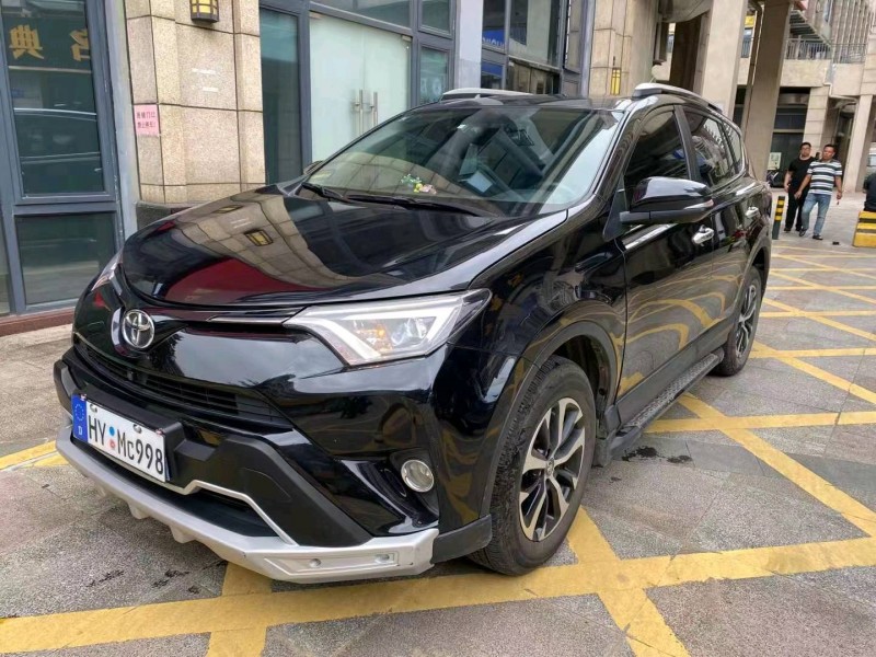 汕头19年丰田RAV4荣放2