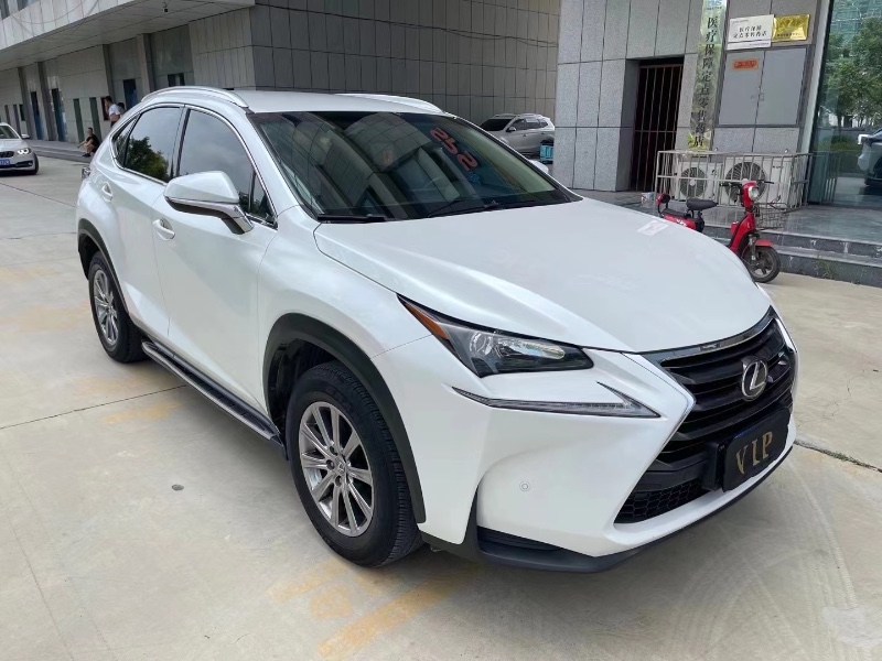 济宁17年雷克萨斯NX3