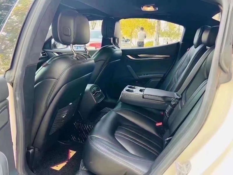 聊城16年玛莎拉蒂Ghibli6