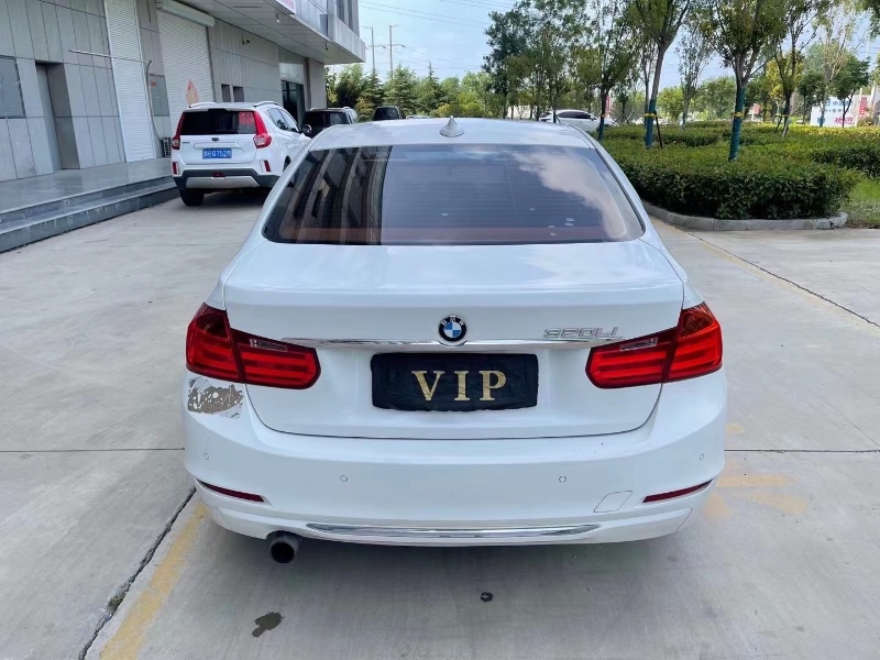 济宁13年宝马3系5