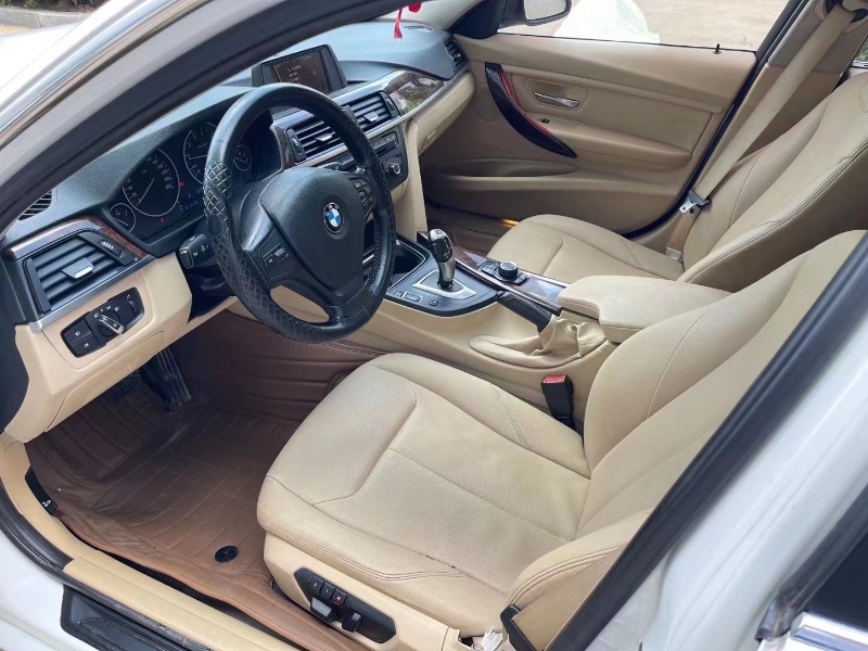 济宁13年宝马3系9