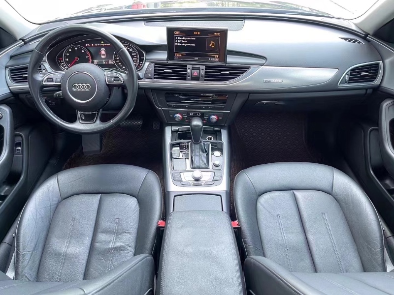 济宁16年奥迪A6L8