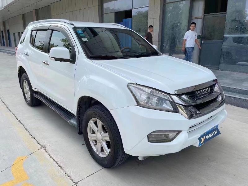 济宁17年五十铃牧游侠3