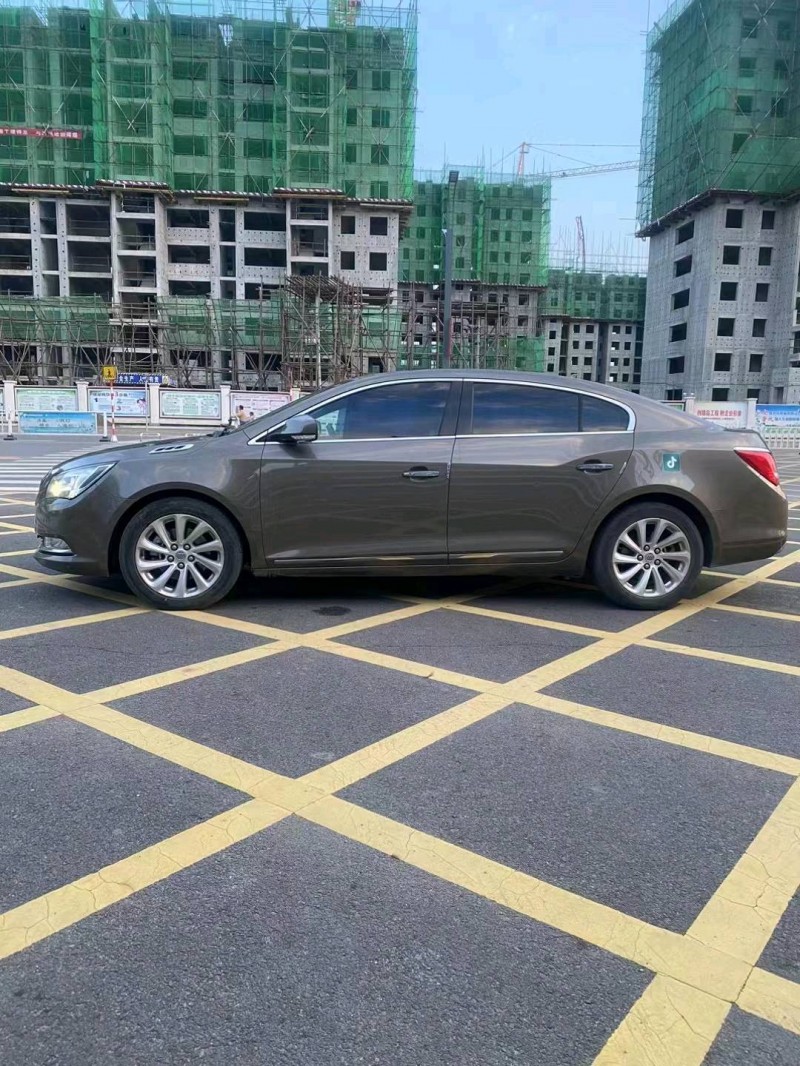 邢台14年别克君越3