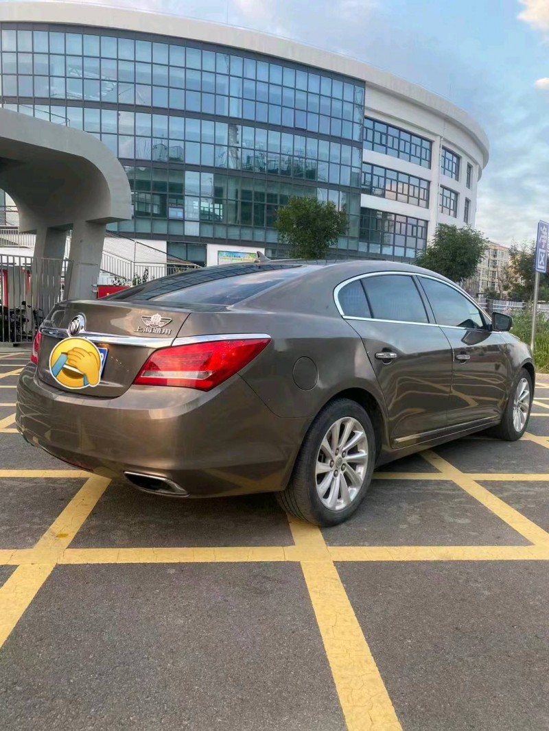 邢台14年别克君越5