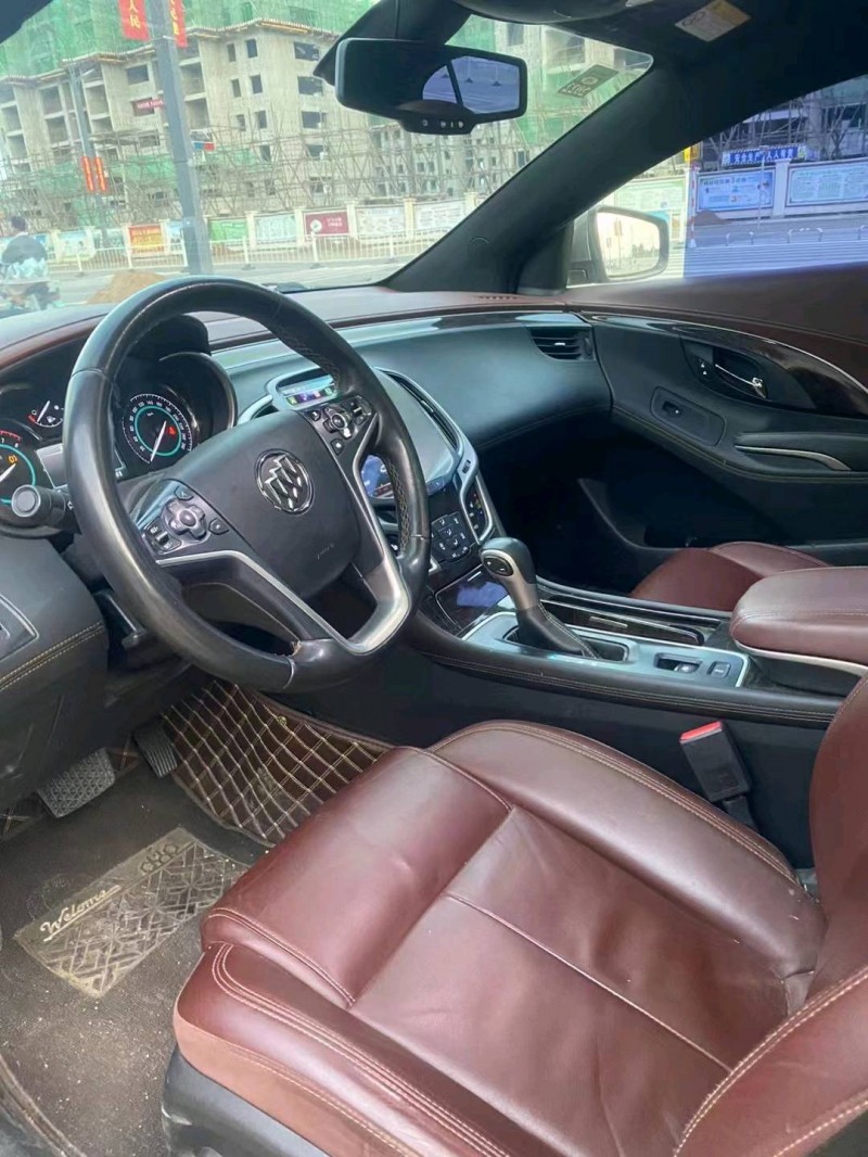 邢台14年别克君越6