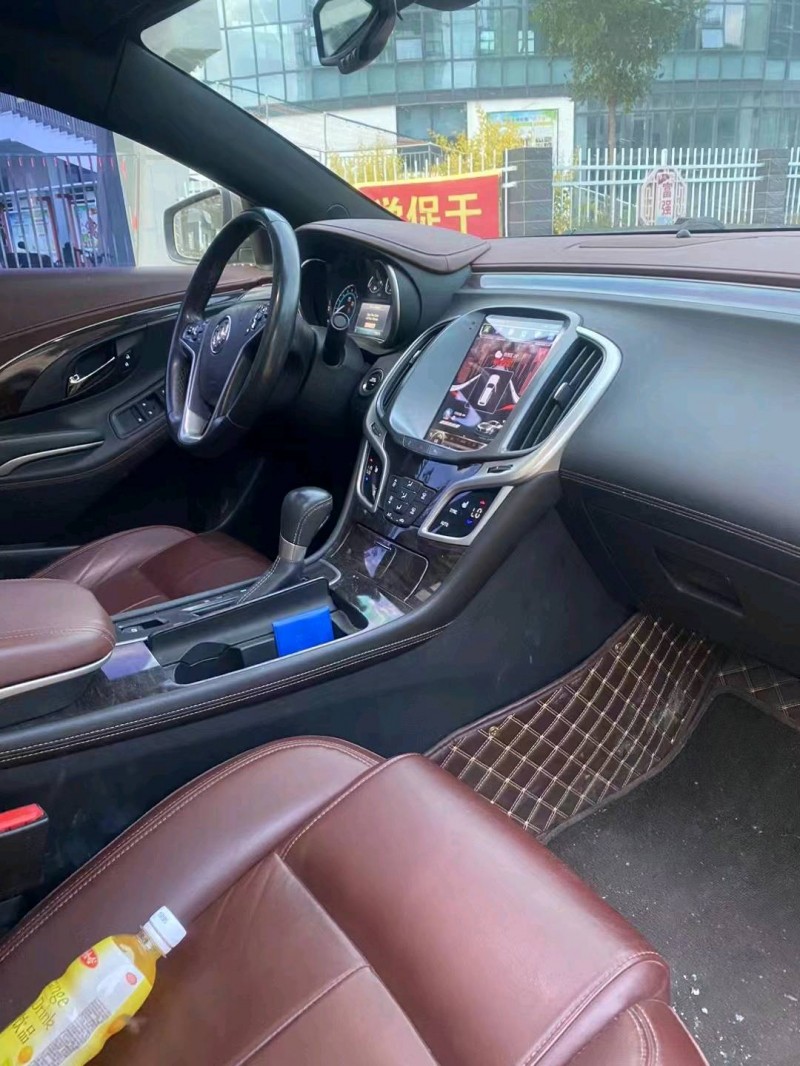 邢台14年别克君越7